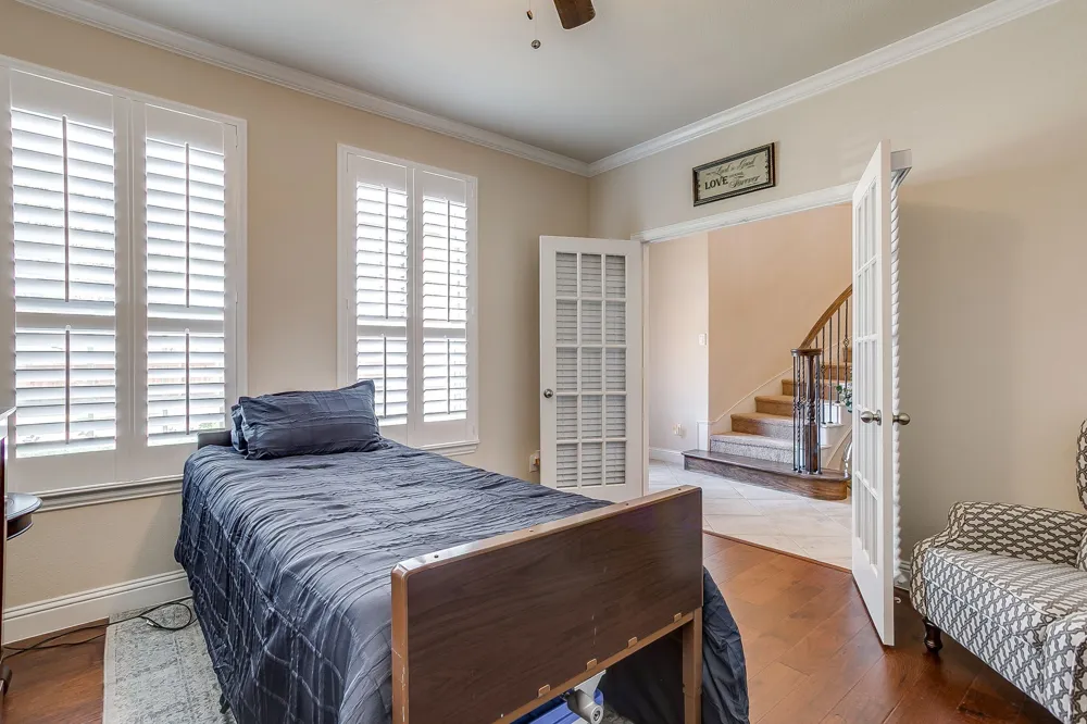 124 Lone Oak Drive Crowley, TX 76036