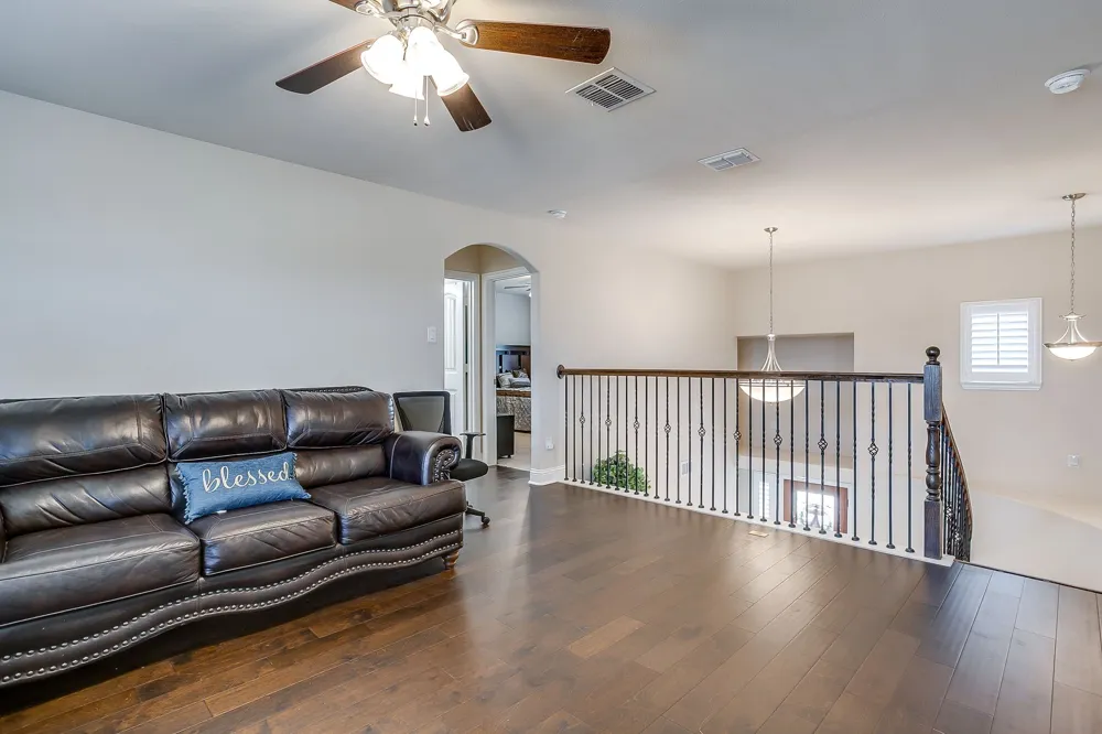 124 Lone Oak Drive Crowley, TX 76036
