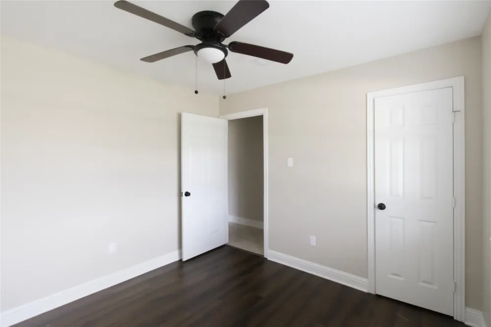 2106 Rose Rd Pearland, TX 77581