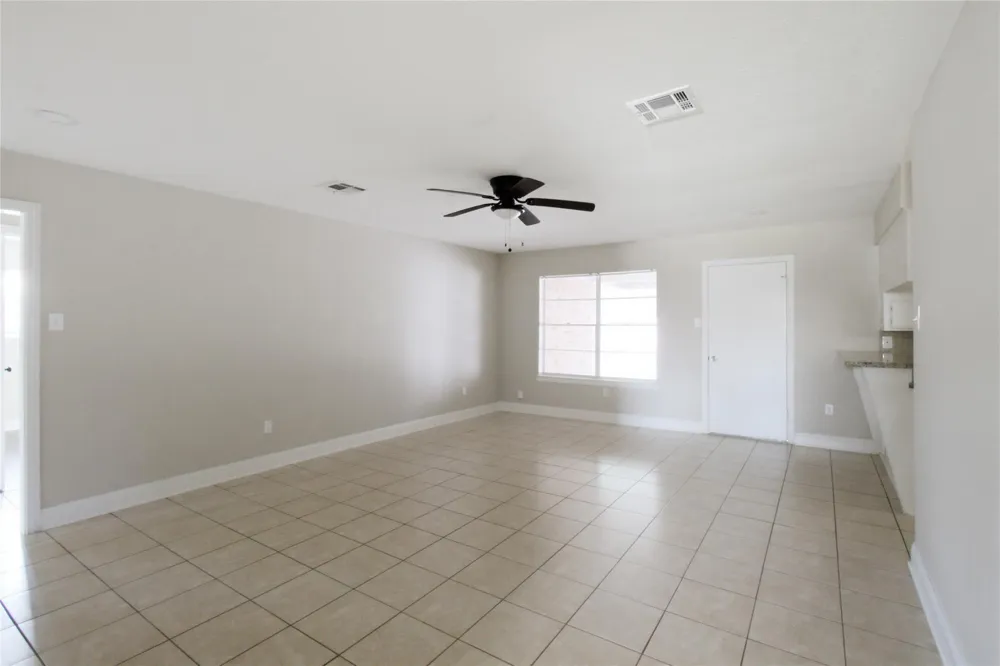 2106 Rose Rd Pearland, TX 77581