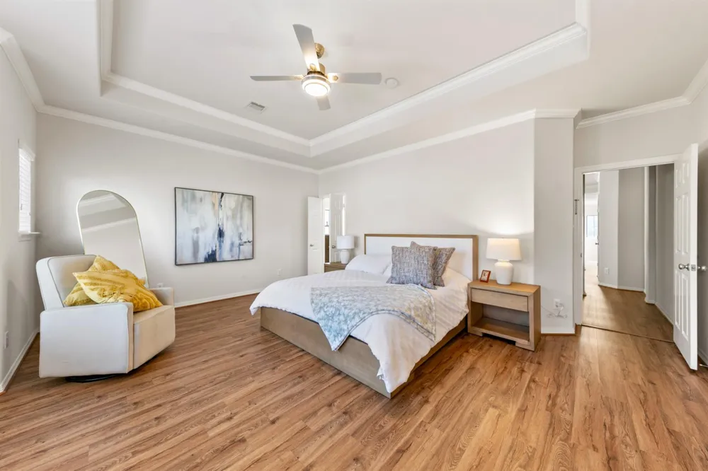 2922 Royal Oaks Crest Houston, TX 77082