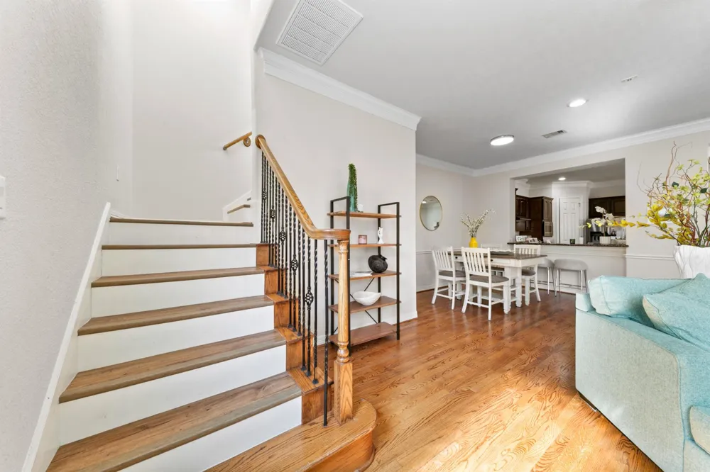 2922 Royal Oaks Crest Houston, TX 77082