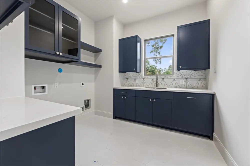 515 W 33rd Street Houston, TX 77018
