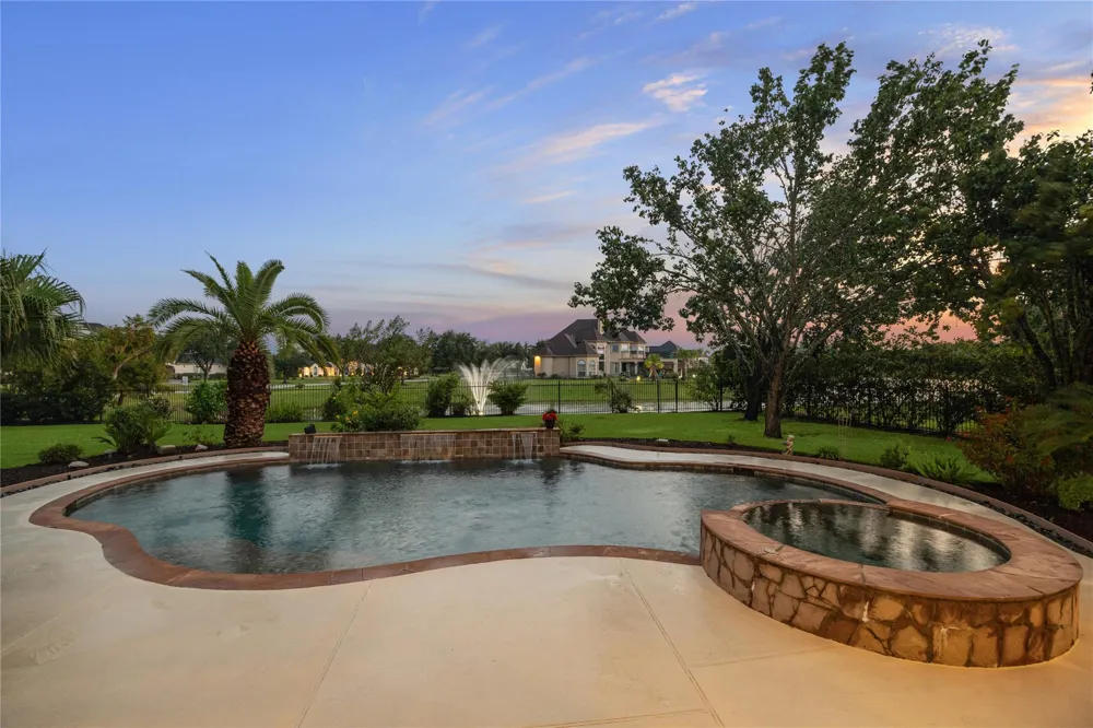 8826 Crown Jewel Drive Richmond, TX 77469
