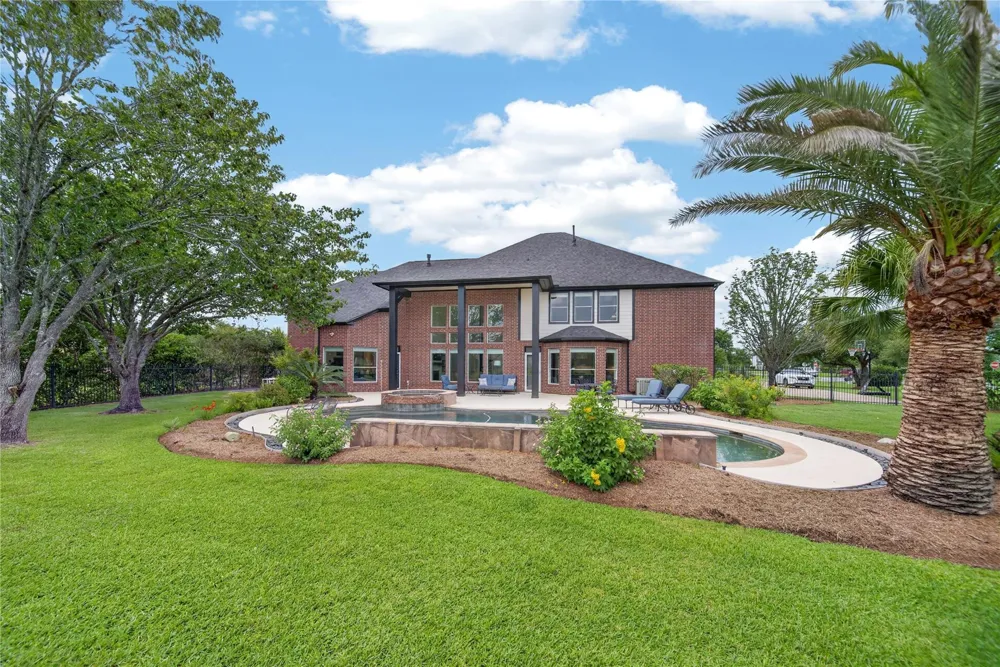 8826 Crown Jewel Drive Richmond, TX 77469