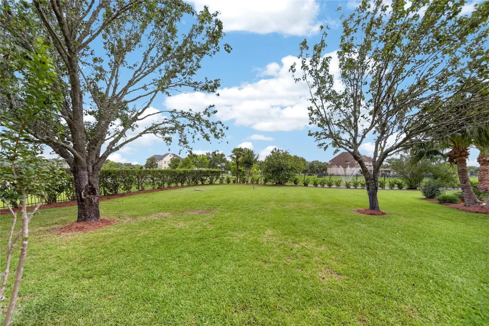8826 Crown Jewel Drive Richmond, TX 77469