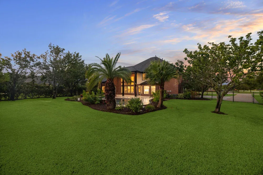 8826 Crown Jewel Drive Richmond, TX 77469