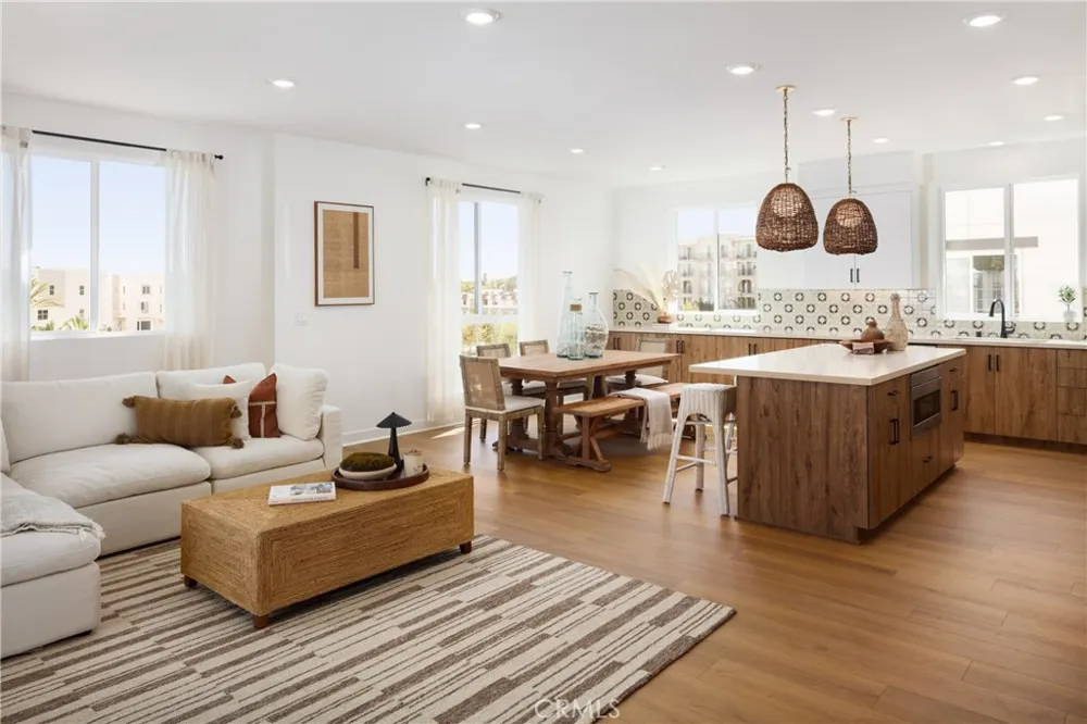 1633 Coral Sea Lane San Pedro, CA 90732
