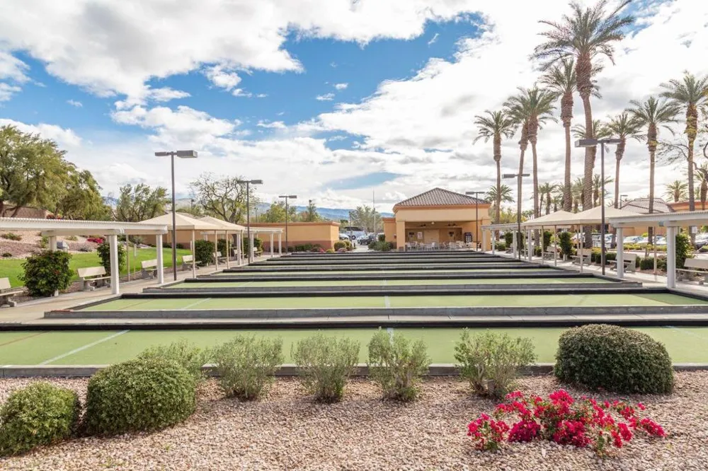 38517 Fallbrook Avenue Palm Desert, CA 92211
