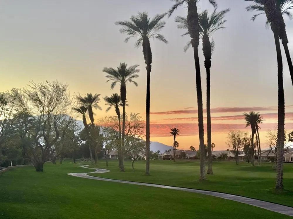38517 Fallbrook Avenue Palm Desert, CA 92211