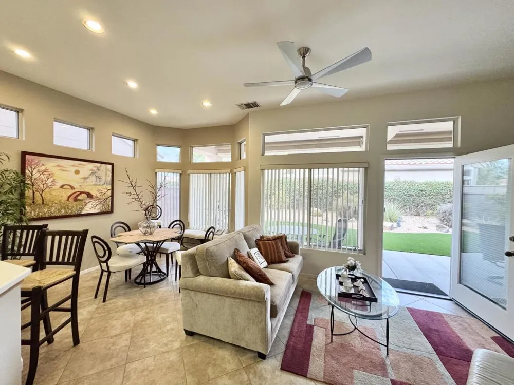 38517 Fallbrook Avenue Palm Desert, CA 92211