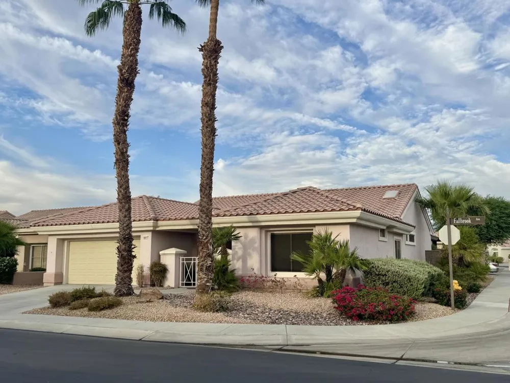 38517 Fallbrook Avenue Palm Desert, CA 92211