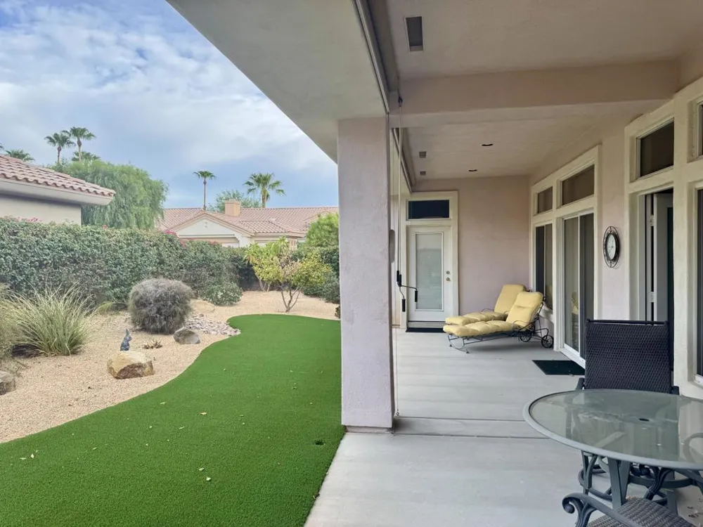 38517 Fallbrook Avenue Palm Desert, CA 92211