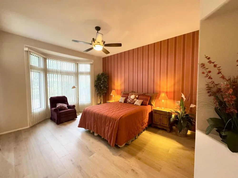 38517 Fallbrook Avenue Palm Desert, CA 92211