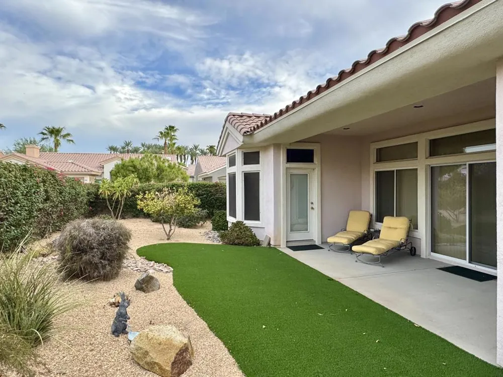 38517 Fallbrook Avenue Palm Desert, CA 92211
