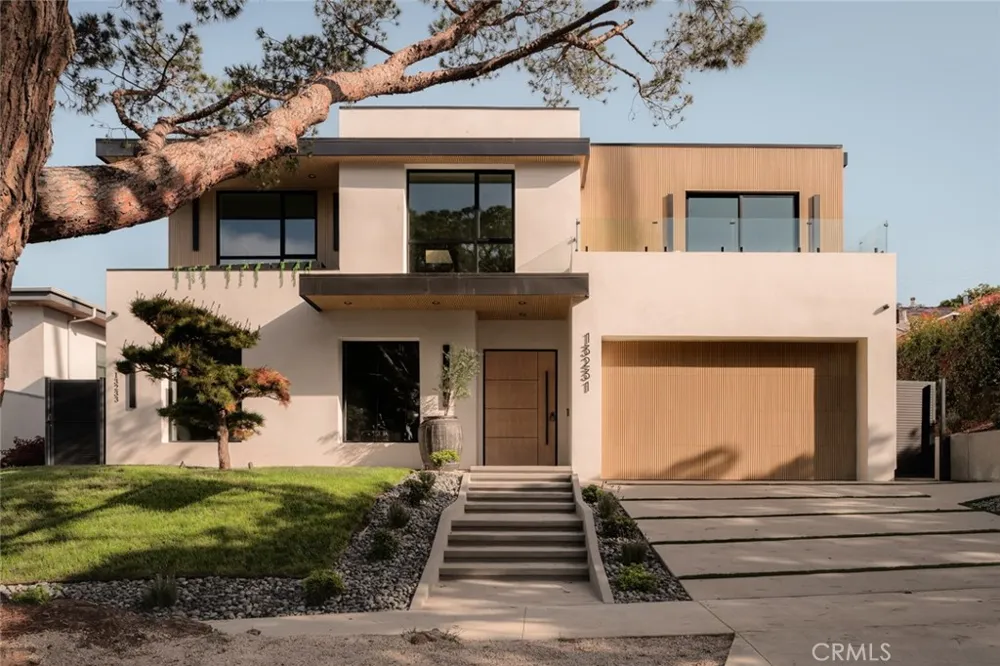 13231 Warren Los Angeles, CA 90066