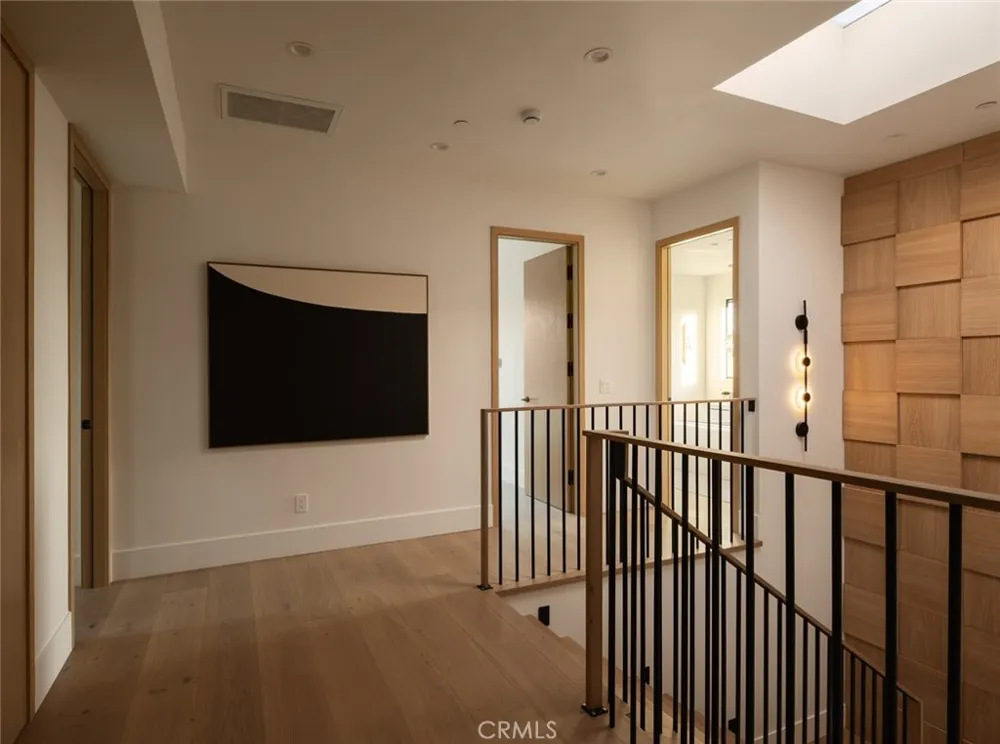 13231 Warren Los Angeles, CA 90066