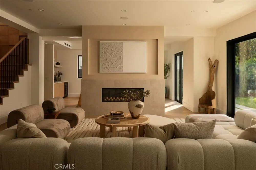 13231 Warren Los Angeles, CA 90066