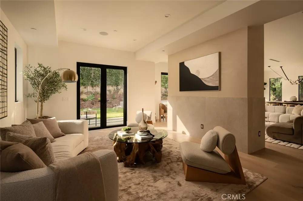 13231 Warren Los Angeles, CA 90066