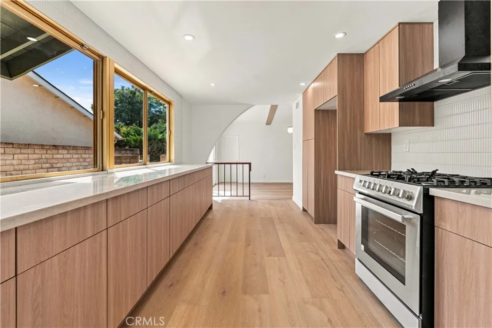 3070 Springfield Simi Valley, CA 93063
