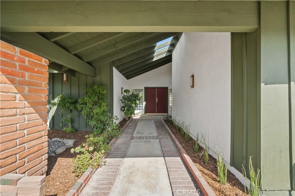 3070 Springfield Simi Valley, CA 93063