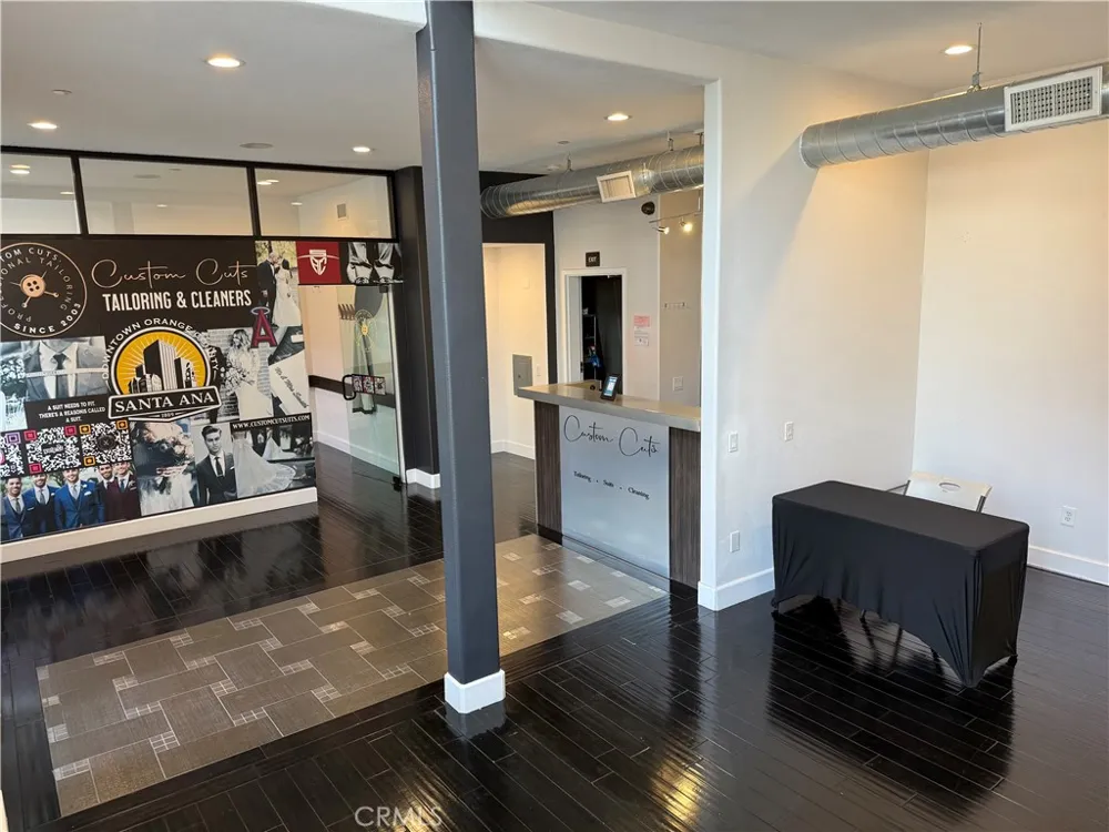 190 W 3rd Street Santa Ana, CA 92701