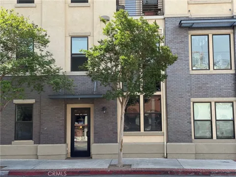 190 W 3rd Street