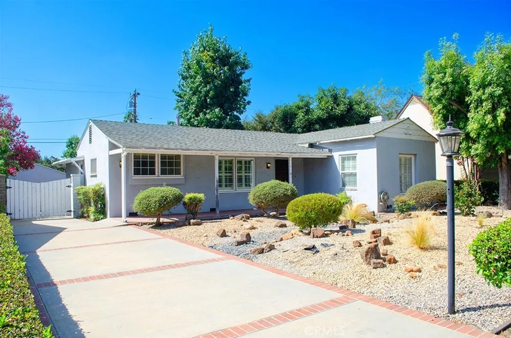 3344 Thorndale Road Pasadena, CA 91107