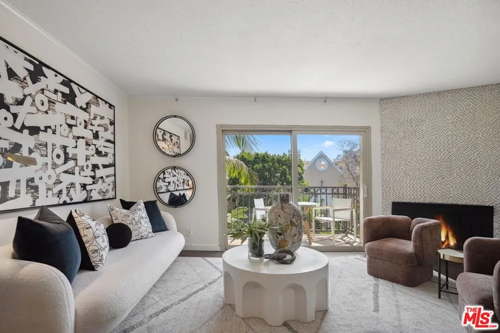 141 S Clark Drive #409 Los Angeles, CA 90048