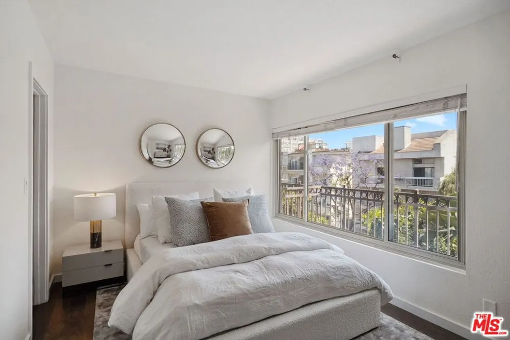 141 S Clark Drive #409 Los Angeles, CA 90048