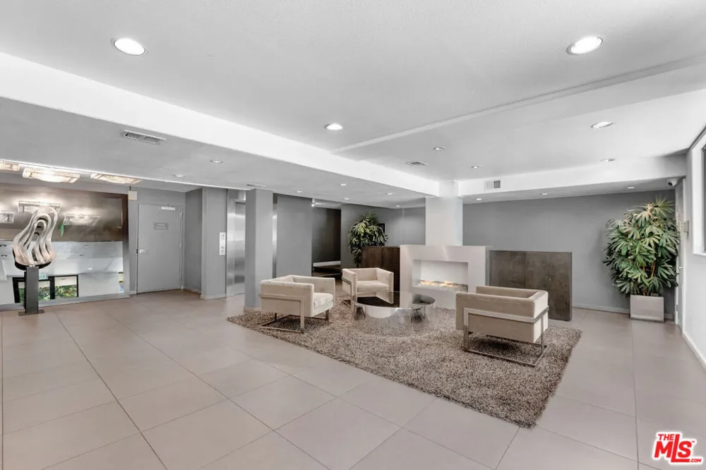 141 S Clark Drive #409 Los Angeles, CA 90048