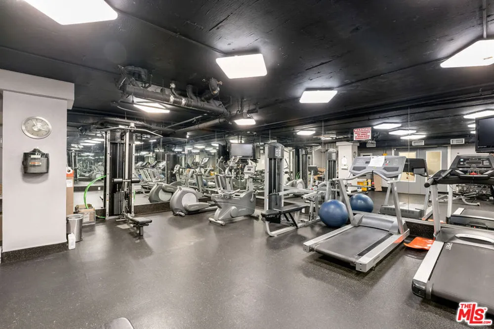 141 S Clark Drive #409 Los Angeles, CA 90048