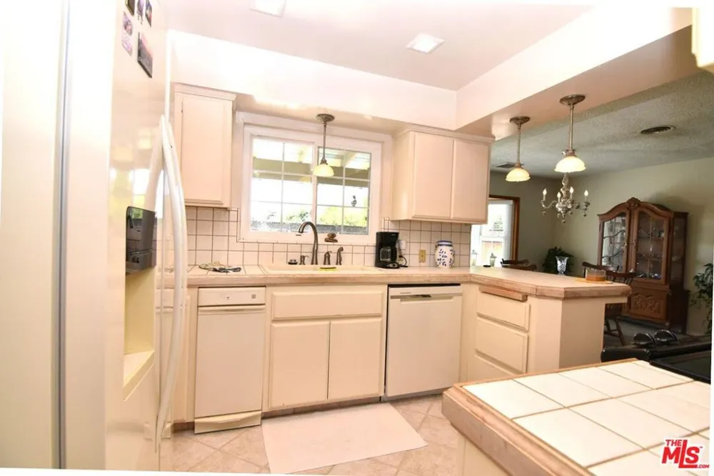 3774 Dalehurst Drive Bakersfield, CA 93306