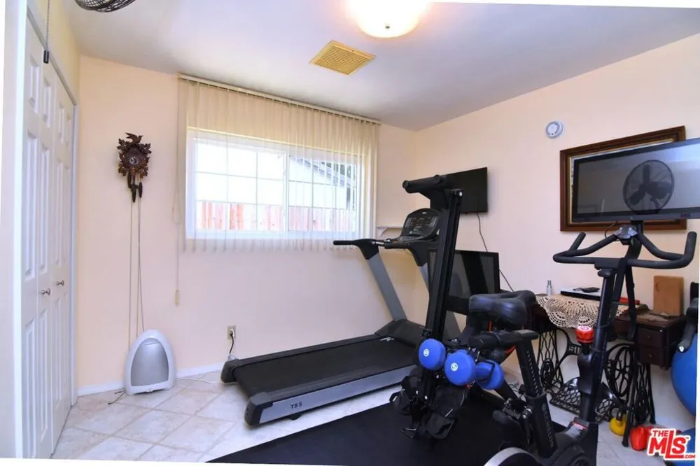 3774 Dalehurst Drive Bakersfield, CA 93306