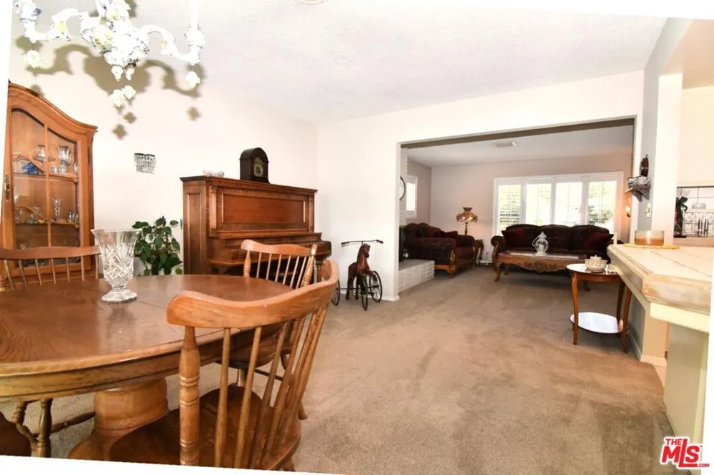 3774 Dalehurst Drive Bakersfield, CA 93306