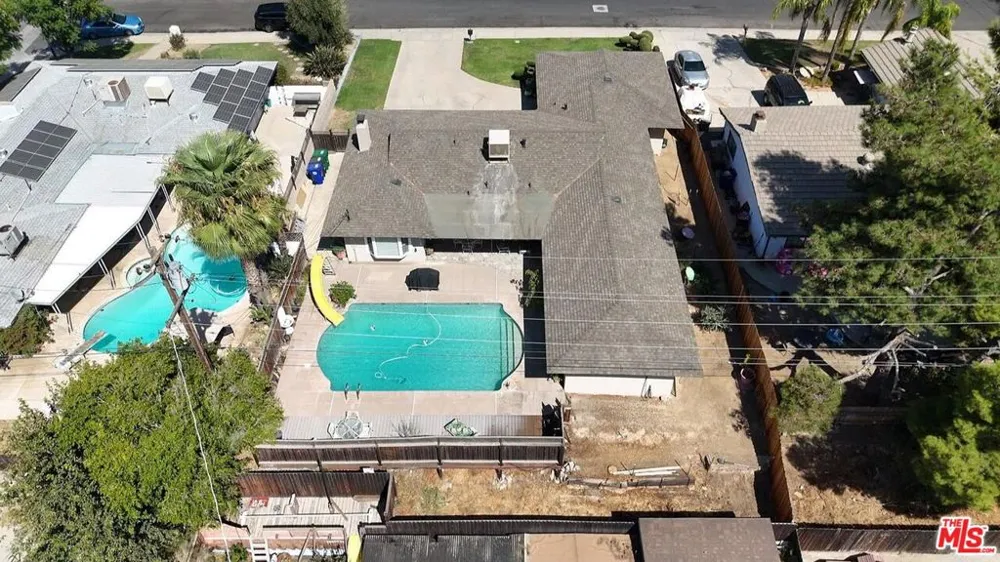 3774 Dalehurst Drive Bakersfield, CA 93306