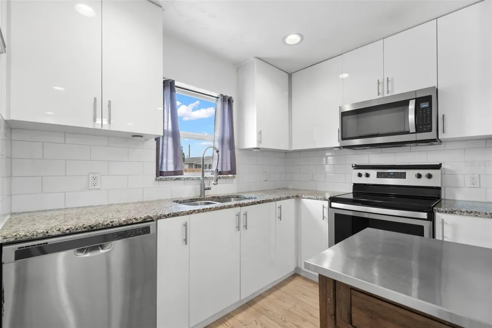 3001 FAIRFIELD AVENUE S St Petersburg, FL 33712