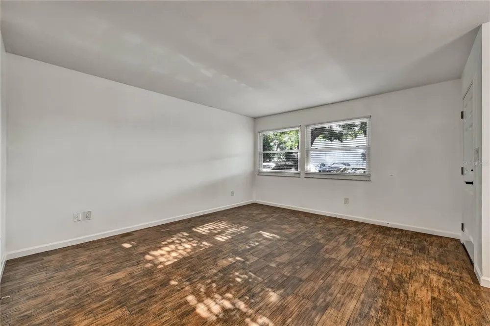 3109 W HORATIO STREET #16 Tampa, FL 33609