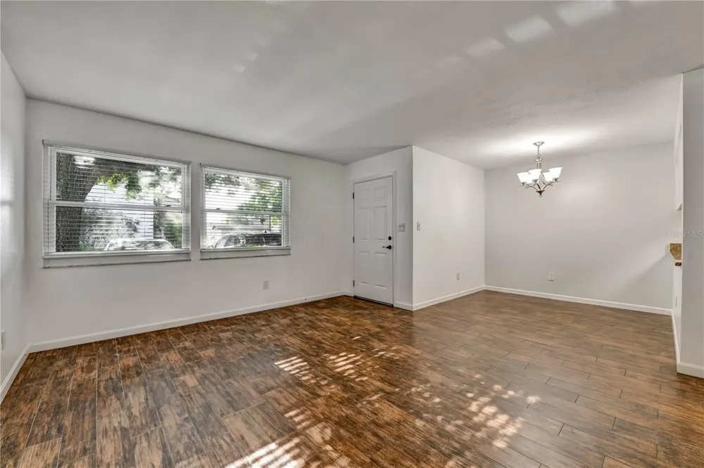 3109 W HORATIO STREET #16 Tampa, FL 33609