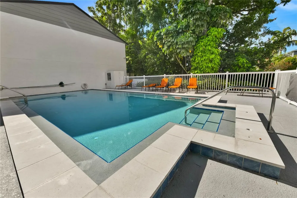 3109 W HORATIO STREET #16 Tampa, FL 33609