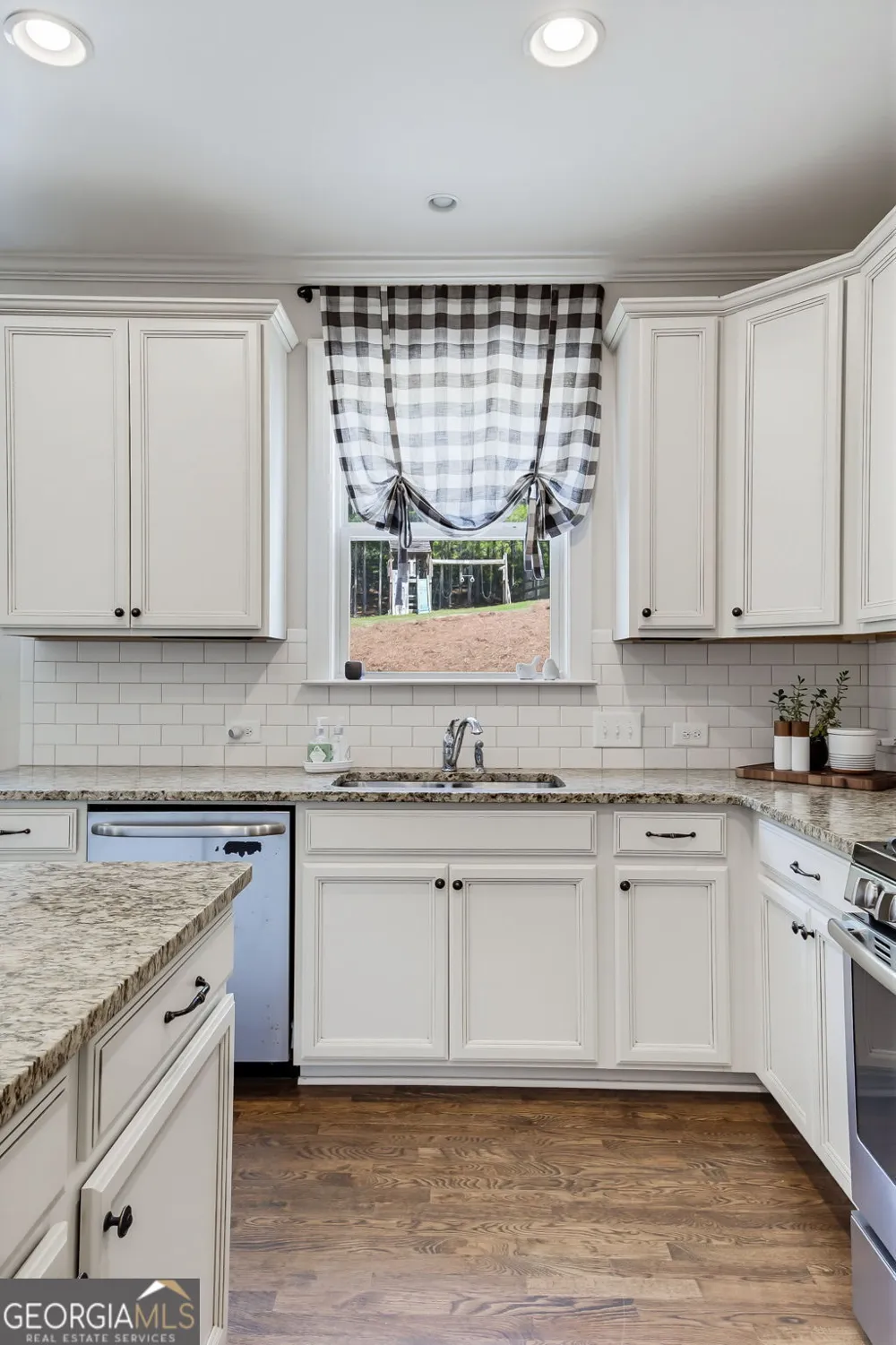 104 Grace Arbor LN Dallas, GA 30132