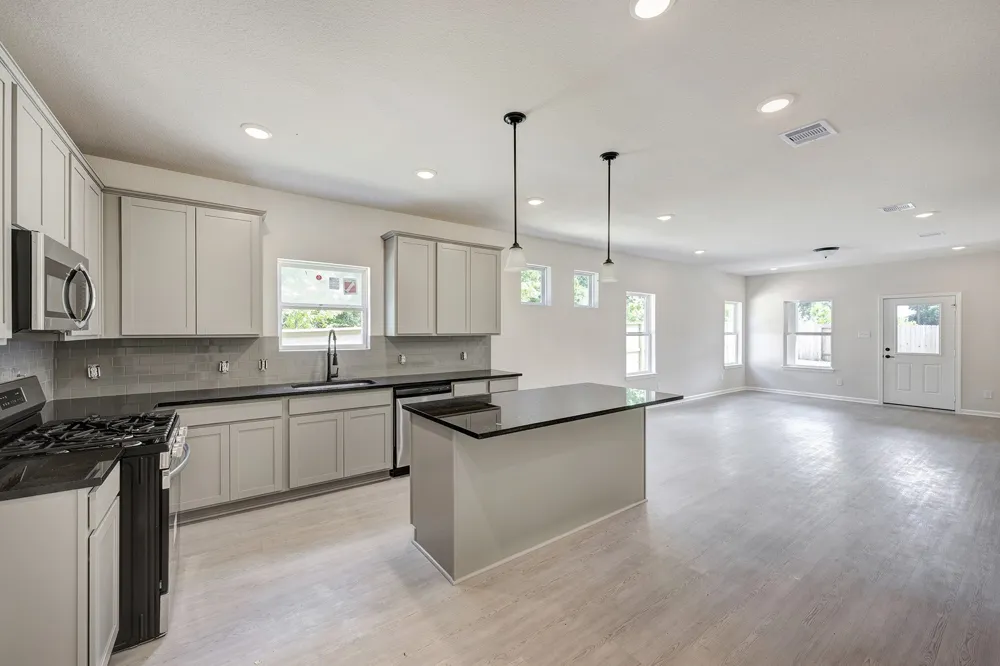1308 Cole Drive Trenton, TX 75490