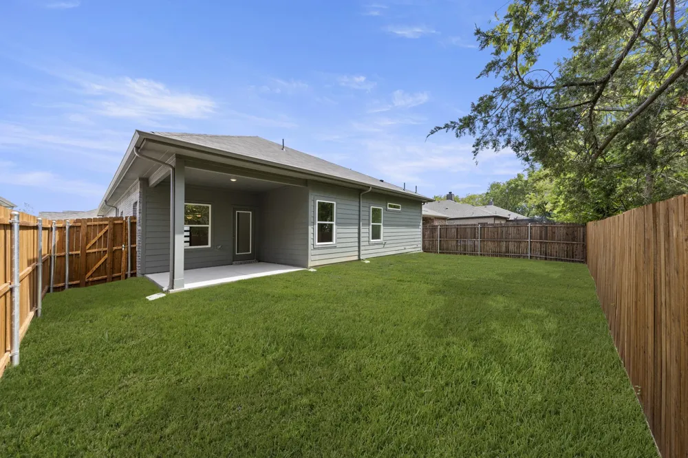 1308 Cole Drive Trenton, TX 75490