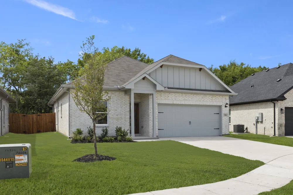 1306 Cole Drive Trenton, TX 75490
