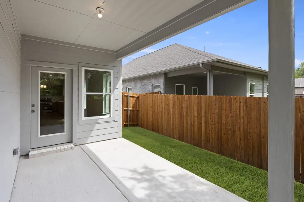 1306 Cole Drive Trenton, TX 75490