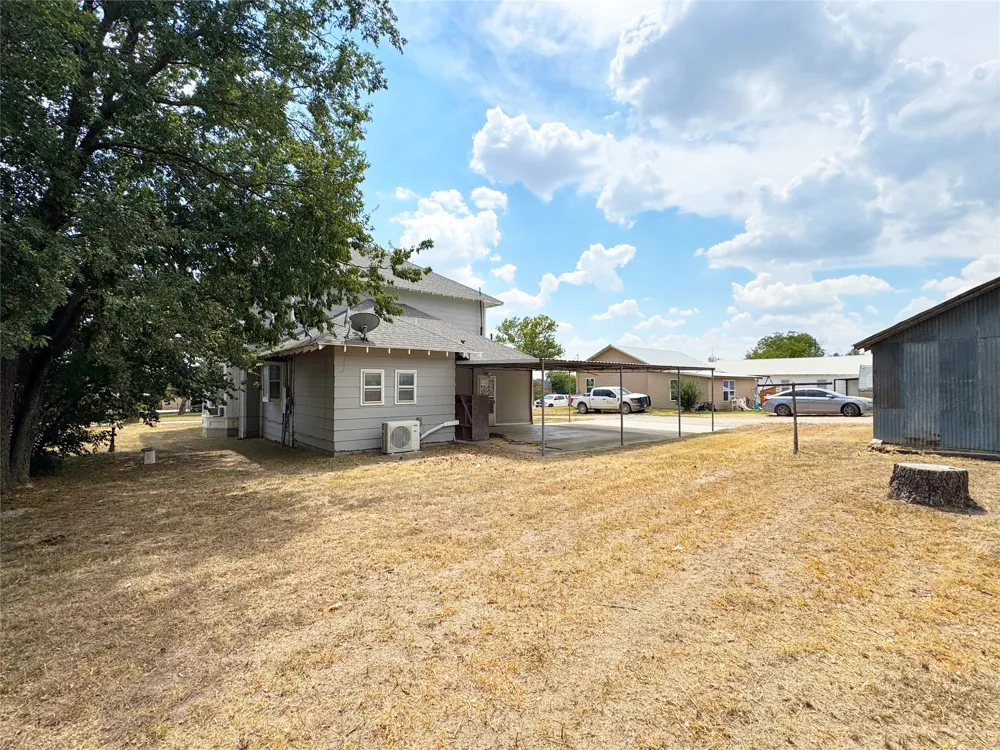 702 Avenue B Santa Anna, TX 76878