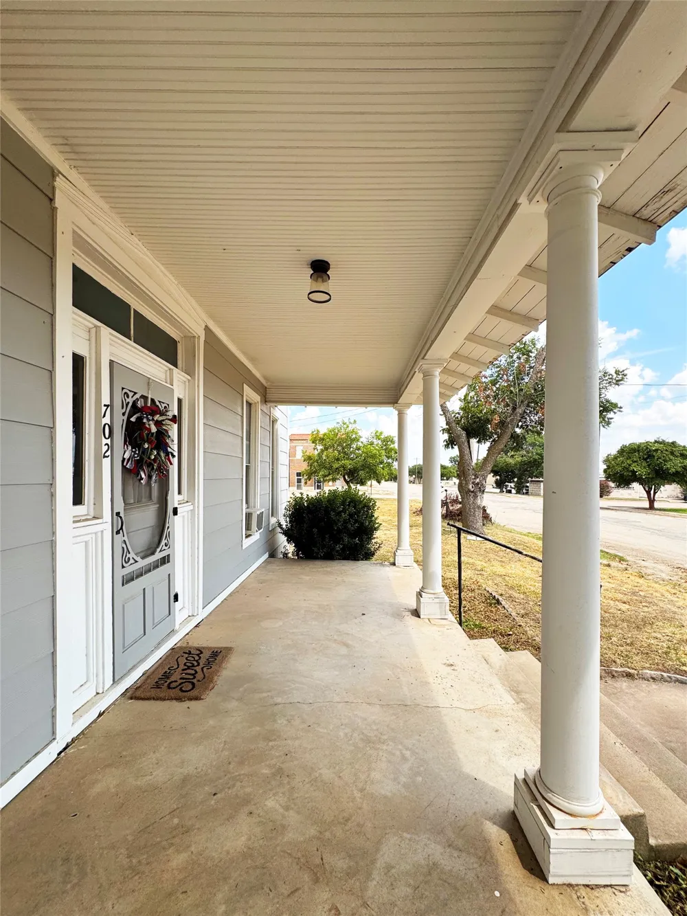 702 Avenue B Santa Anna, TX 76878