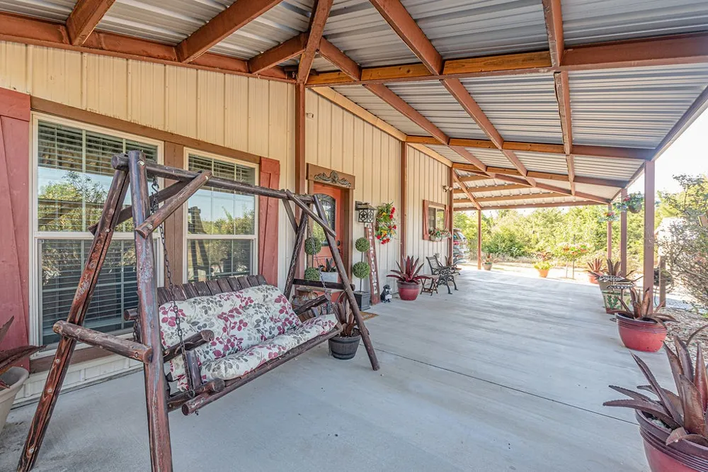 4129 County Road 4111 Campbell, TX 75422