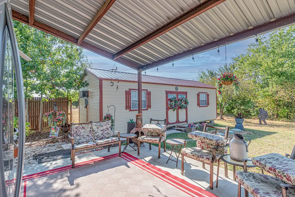 4129 County Road 4111 Campbell, TX 75422
