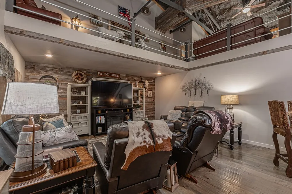 4129 County Road 4111 Campbell, TX 75422